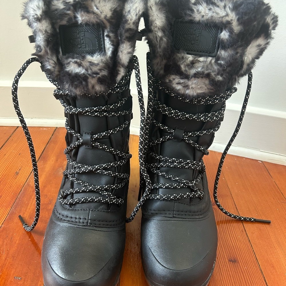 Women's Black Winter Boots